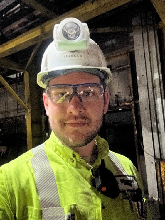 Alma working or equipment at Bartow site
